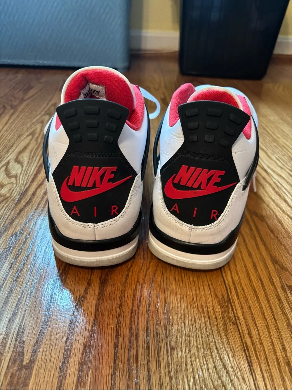Nike Air Jordan 4 Retro Fire Red (2020) Men's Size 13